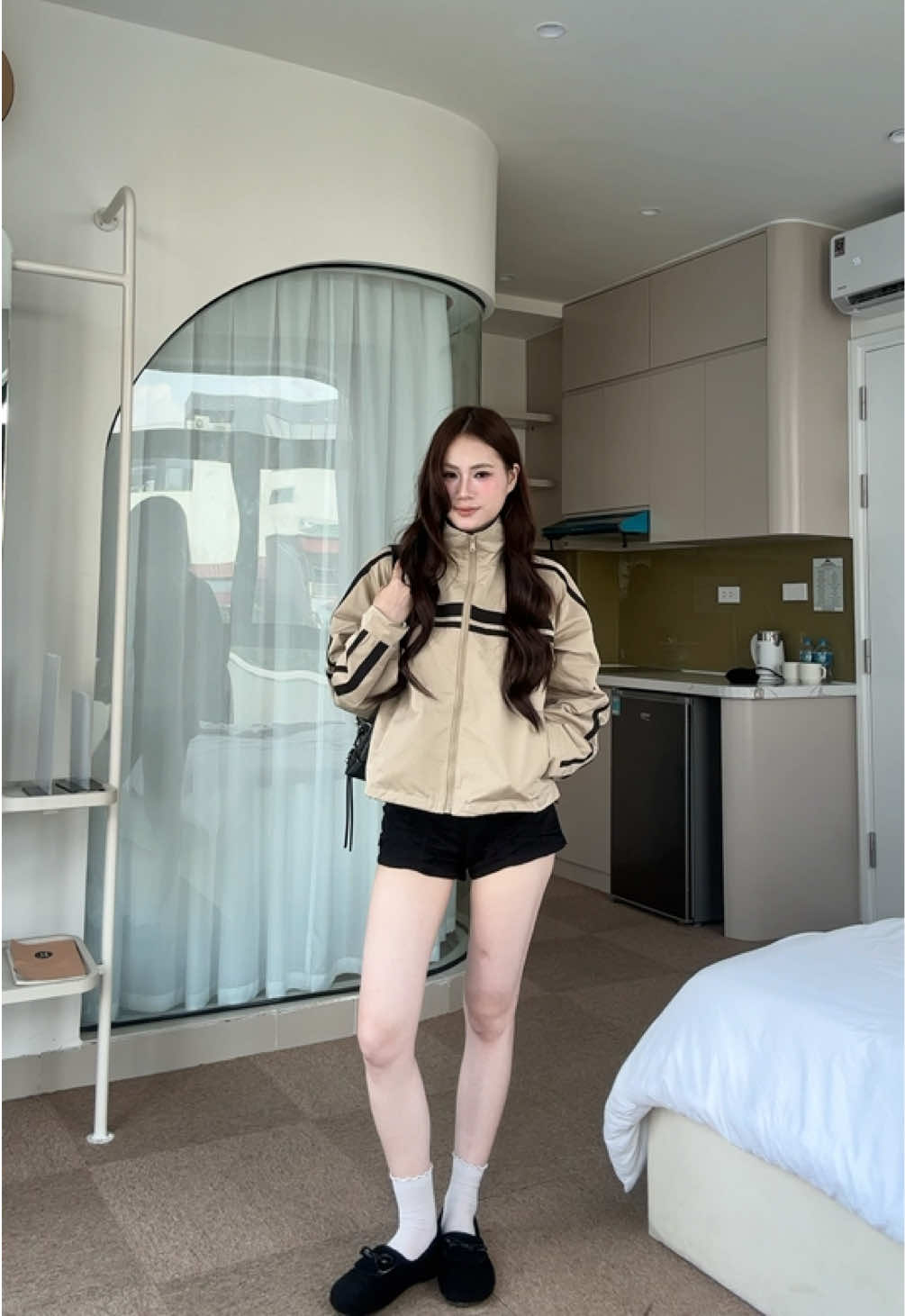 Áo chinhh hong ạ 🎧🫧✨🐻 #OOTD #myoutfit #aokhoac #aokhoacgio #dothudong 