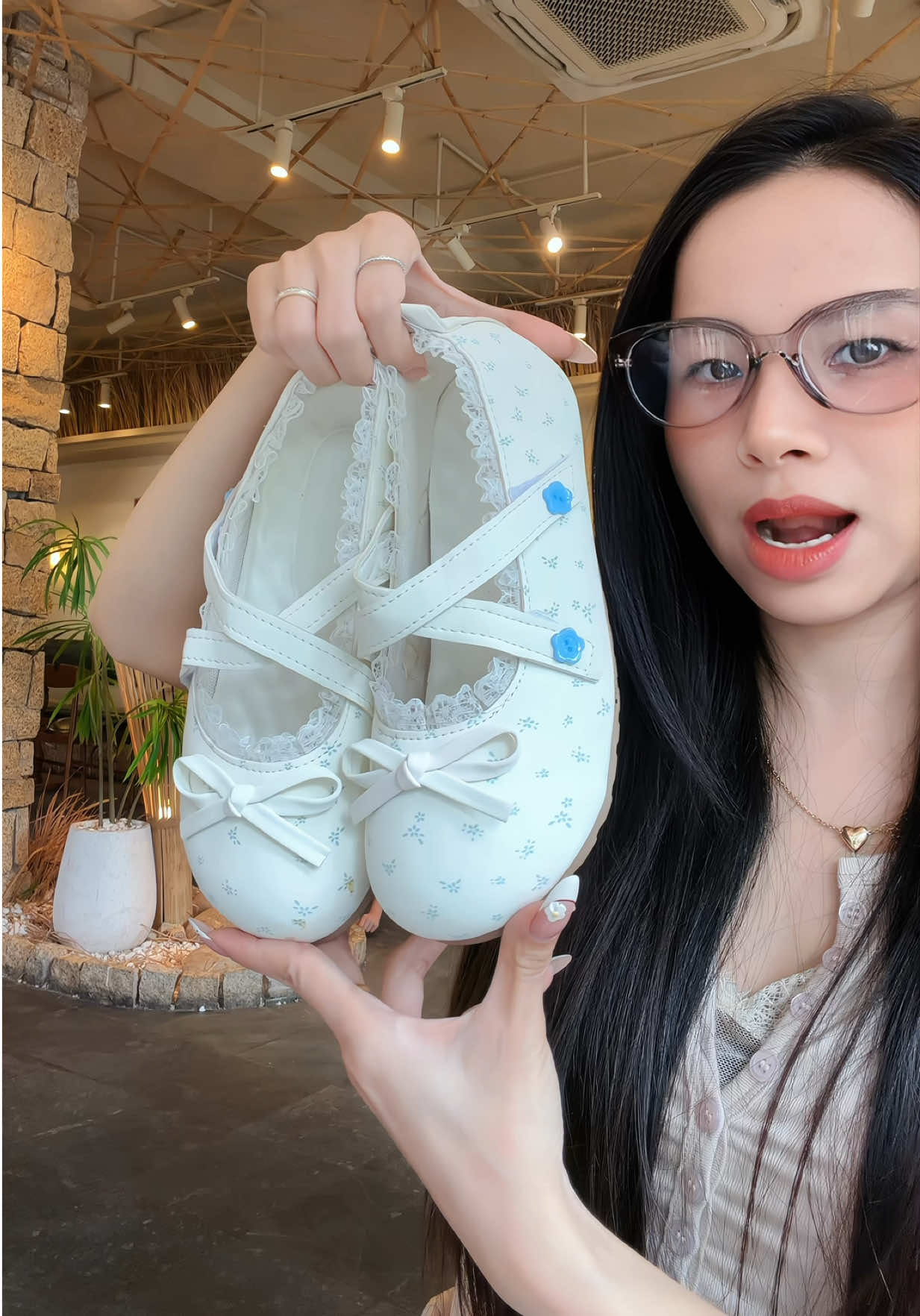 Nó tiểu thư nó nhẹ nhàng mà nó xinh xỉu #giaynu #giaybupbe #xuhuong 