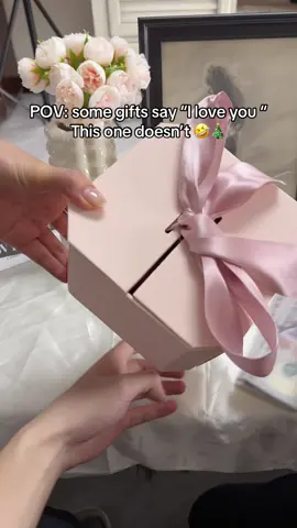 POV: some gifts say “l love you “ This one doesn’t 🤣🎄#christmas #prankbox #tiktokshopcreatorpicks #tiktokshopblackfriday #surprise 
