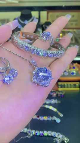 Drop your comments below: “I love it” or “I want to buy it” to make it look like we have tons of orders! Thank you so much. #Jewelry #Necklace #Earrings #Bracelet #Ring