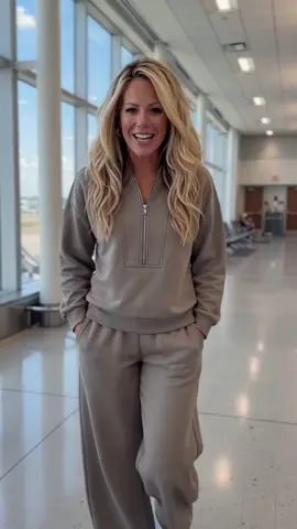 The ultimate cost set the actually fits right🤎Relaxed, comfortable and so smooth. Perfect for travel days or just feeling good. #twopieceset #cozyoutfit #loungewear #ladiesfashion #TikTokShopBlackFriday 