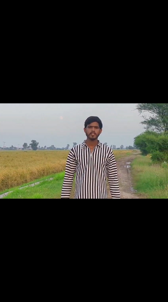 Replying to @lahore1king4t6 #vira tiktok#for for#sareekefallsa 