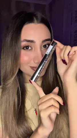 @L’Oréal Paris-in yeni Extensionist Mascara-sını gəlin birlikdə sınayaq. Həqiqətən deyilən qədər var, yoxsa sadəcə reklamdır? Nəticəni videoda gördünüz, mənim ağzım açıq qaldı! 😍 Sizcə də sol və sağ gözüm arasında fərq inanılmaz deyilmi? Fikirlərinizi rəylərdə yazın! #lorealparisazerbaijan #extensionist 