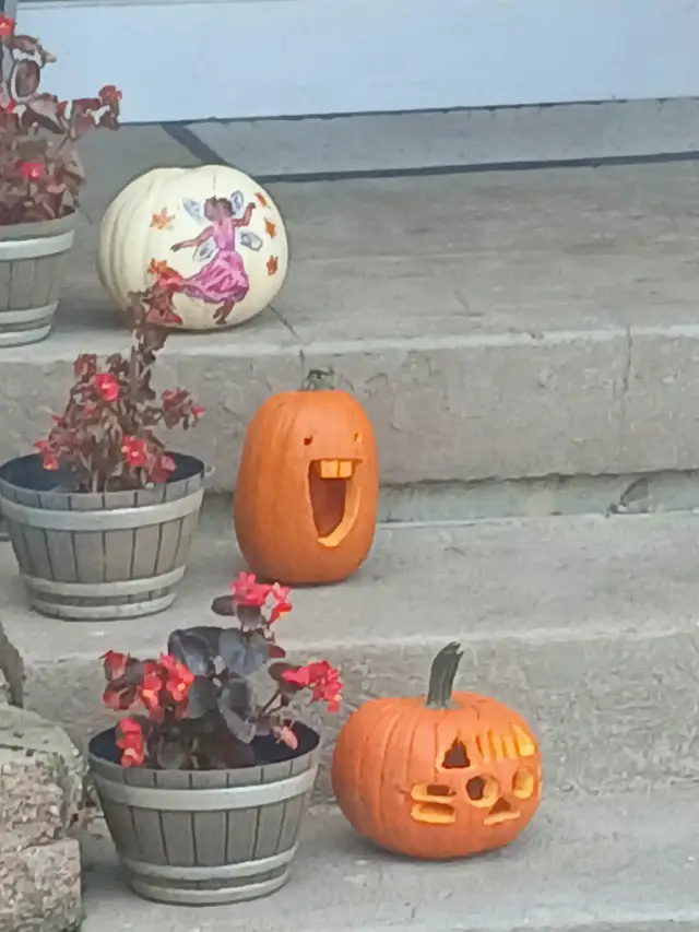 He's just a happy little guy #pumpkin #funny #halloween #pumpkincarvingideas #pumpkins