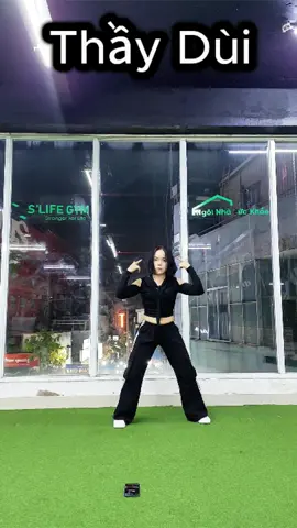 Nay tui hóa thân thành ma-nơ-canh để thể hiện tính cách tinh quái trong bài thầy dùi của @Hoang Thuy Linh !! ✨🥳 | Dc: @vitden  Hd: @Fij đã mang headband  #ThayDui #HoangThuyLinh #DanceBreak #Vitden  #susannguyen2022