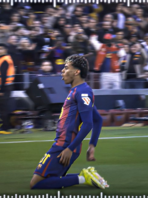 just messing with after effects a bit, who do u think is gonna win el classico? || is this syle good? || SONG: u're the only one by zetuv, Dead Nation || Tags:- #lamineyamal #4k #quality #yamal

✦ upload method ✦ @lukef1.aep #LukeUploadMethod
