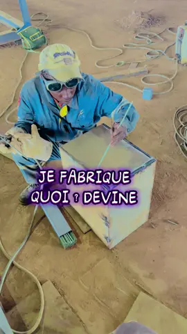 Regardez ce que je fabrique avec mes mains 🔥👷‍♂️ Beaucoup disent que c'est facile... Venez essayer ! Le métier de soudeur n'est pas pour les faibles 💪 Tu respectes ce métier ? 👇 ABONNE-TOI pour voir la suite @slasher.sylva #soudure #soudeur #soudage #welding #welder                
