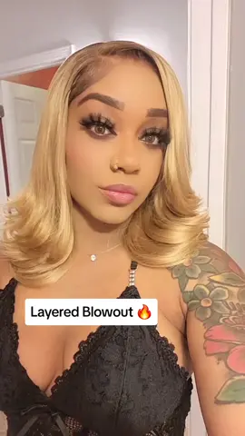 Baby this hair is gorgeous 🔥 This style, layers and color 10/10. Gluless 9×7 C-Part Wig. Beginner friendly and affordable 🙌🏽 Available in different colors @U&A HAIR SHOP #gluelesswig #syntheticwig #blondewig #blackgirlhair #fyp 