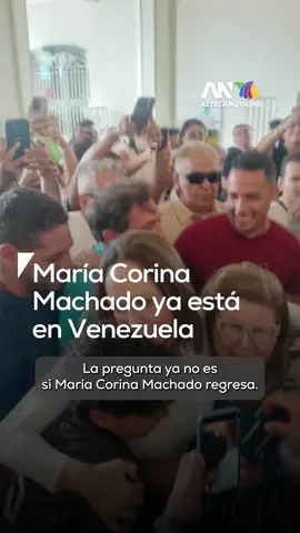 ¡Siete veces intentó volver y ahora María Corina Machado (@mariacorinamachado) ya está en Venezuela! 🇻🇪 La líder opositora confirmó su regreso tras casi un año fuera del país, pero su llegada abre nuevas preguntas: ¿quién permitió su entrada y podrá moverse libremente? 🤔⁉️ Aunque Nicolás Maduro fue capturado, el chavismo sigue en el poder y todavía no hay fecha para nuevas elecciones 📅🗳 📣#Voces con @Nina Andrade ⁣ . . . #MaríaCorinaMachado #Venezuela #NicolásMaduro #Libertad 
