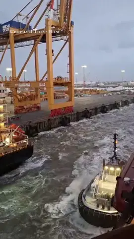 🚨 Cruise Ship Collision in Bremerhaven! 🚢💥 During her departure from Bremerhaven, Mein Schiff 3 collided with an MSC container ship moored alongside the pier amid strong winds. The impact reportedly caused severe structural damage, particularly to the lifeboats, some of which were extensively damaged. Wind gusts of up to 44 knots (approximately 81 km/h) had been forecast. ⚠️ The exact cause of the collision has not yet been confirmed. Further investigations are needed to determine what went wrong. 🔔 Subscribe for the latest updates! #MeinSchiff3 #CruiseShip #ShipCollision #Bremerhaven #MaritimeNews  