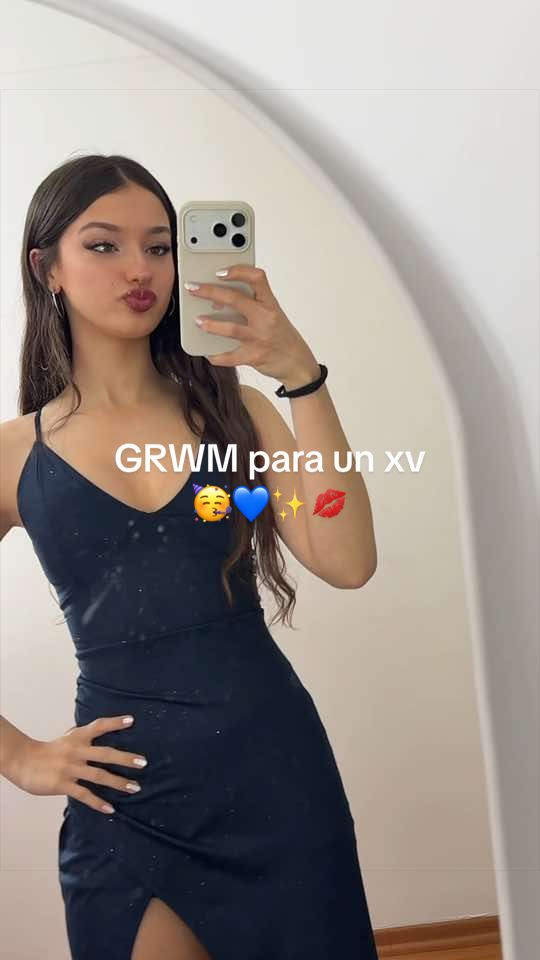 GRWM para un xv🥳💙✨💋 #GRWM #xv #makeup #fypシ゚viral 