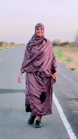 Dhamees🫅🏼❤️#viralvideo #fyp  #amira_anfac #ogadenigirl🇬🇲🇸🇴🇸🇴💖 #foryou @Tama4k 🎥 @️Lucky💕 @Ayaan🇬🇲❤️🌸 
