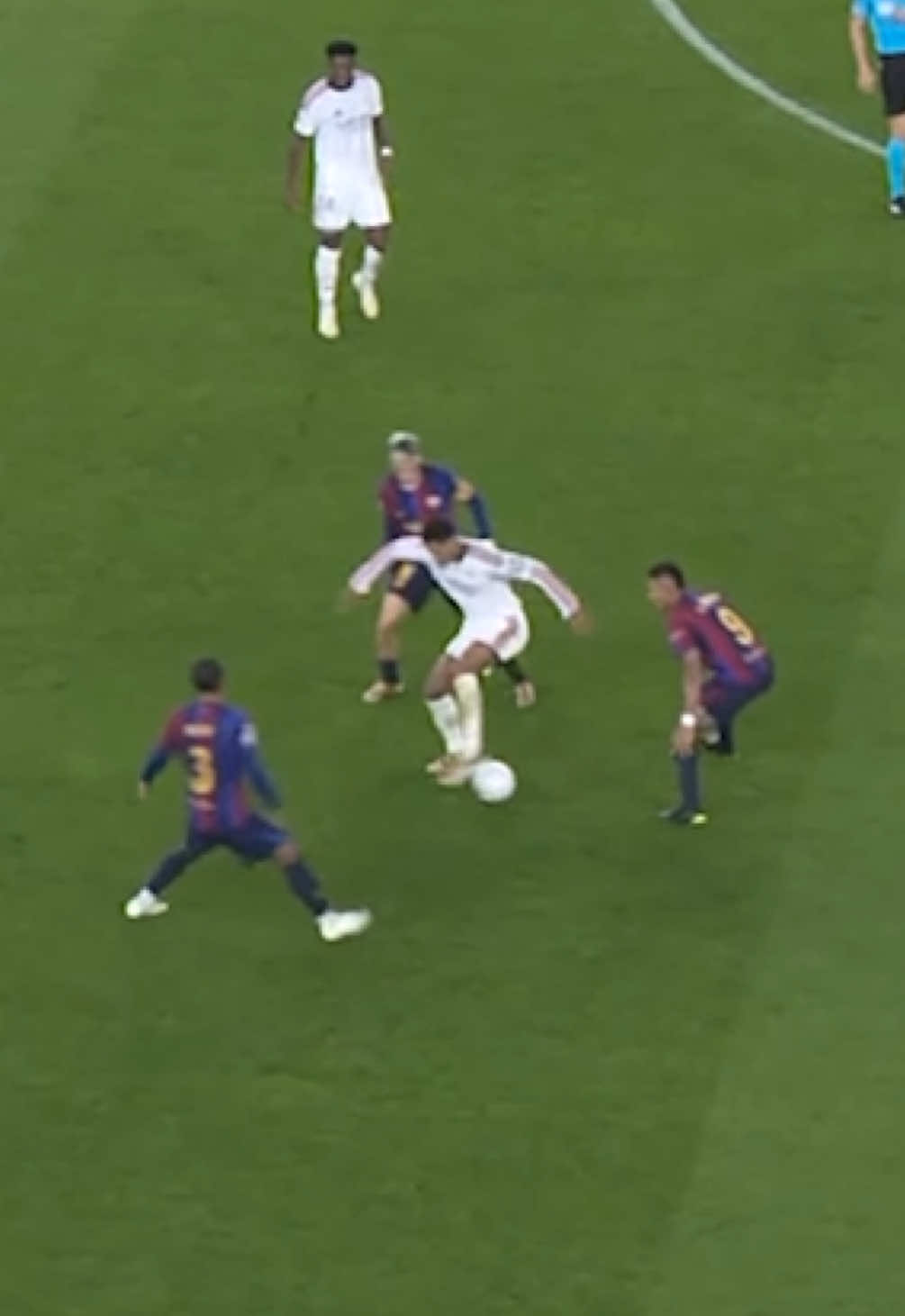 Masterclass, #Bellingham. 😍 #LaLigaHighlights #ElClásico #RealMadrid  