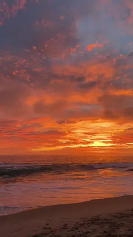 sunset x night #sunsetbeach #lagunabeach 