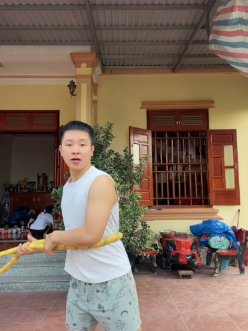 Bài tập dễ làm tại nhà, người mới cũng tập được#phongsport247 #lacvong #vonglaceo #vonglaceoloxo #ThểDục #hulahoop #hulahoopdance #sportmotivation #MentalHealth #fyp #fypシ #fyppppppppppppppppppppppp