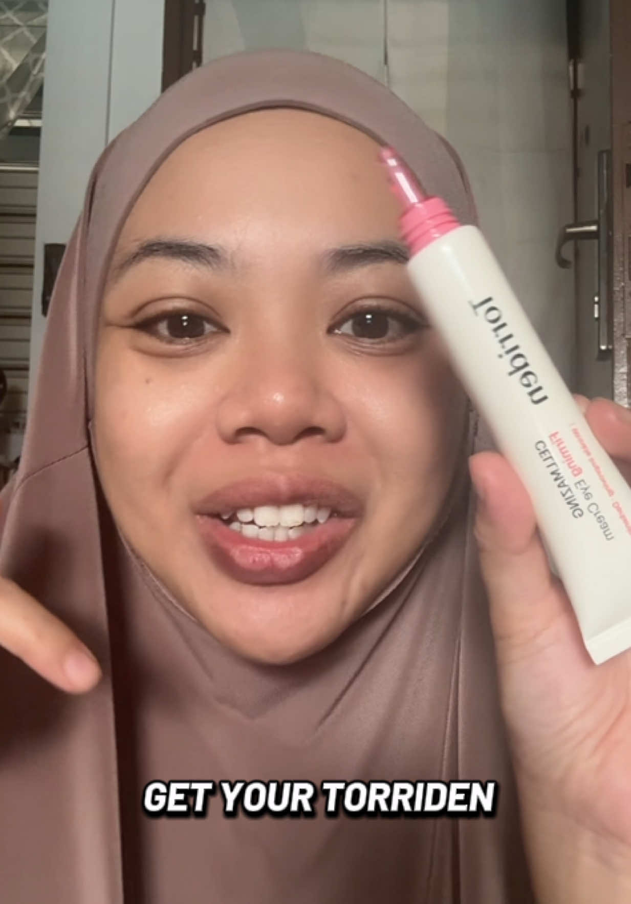 Torriden Cellmazing Eye Cream is a must in my skincare regime especially with those weighted bags under my eye area✨ #torriden #eyecream #undereyecream #CreateToWin 